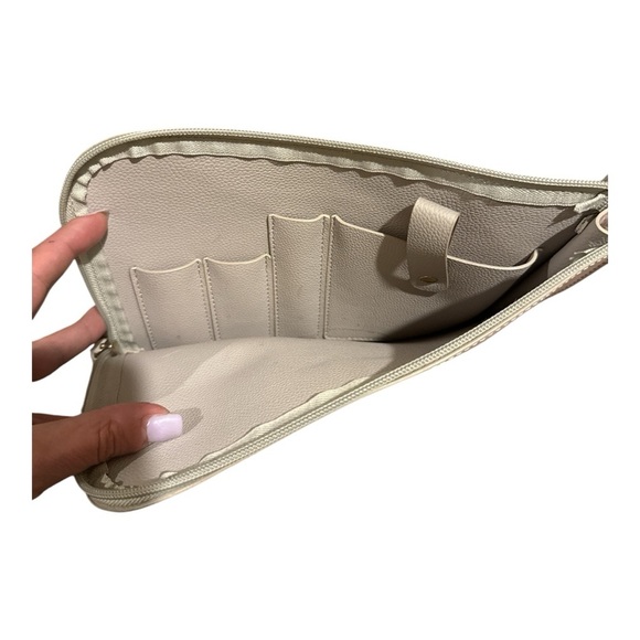 🧡 5 for $25 🧡 backpack accessory organizer - Picture 4 of 4